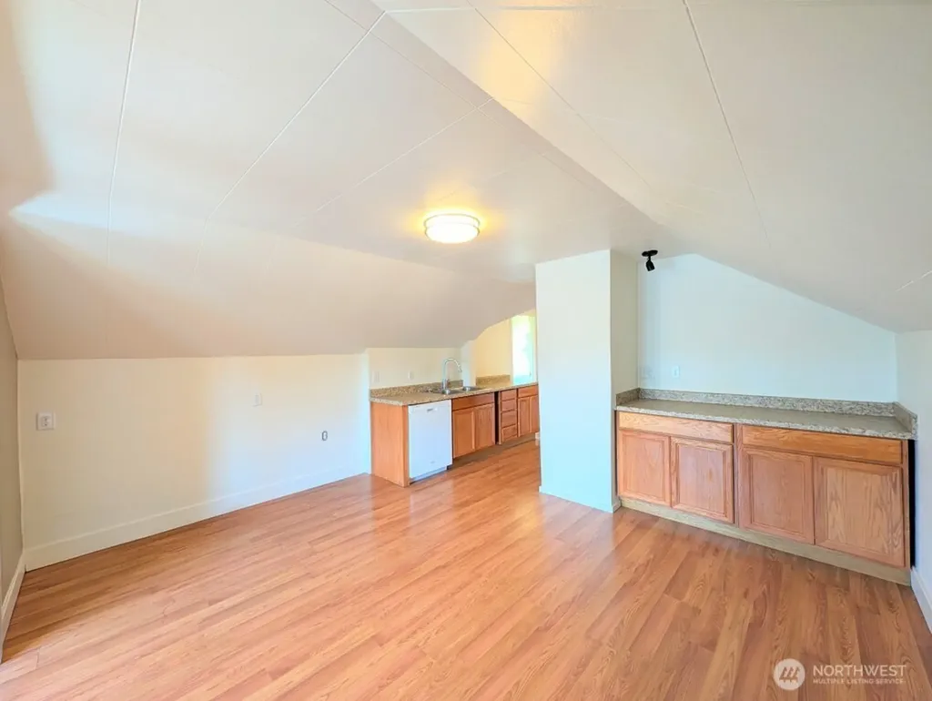 1022 Oakes Avenue Everett WA 98201