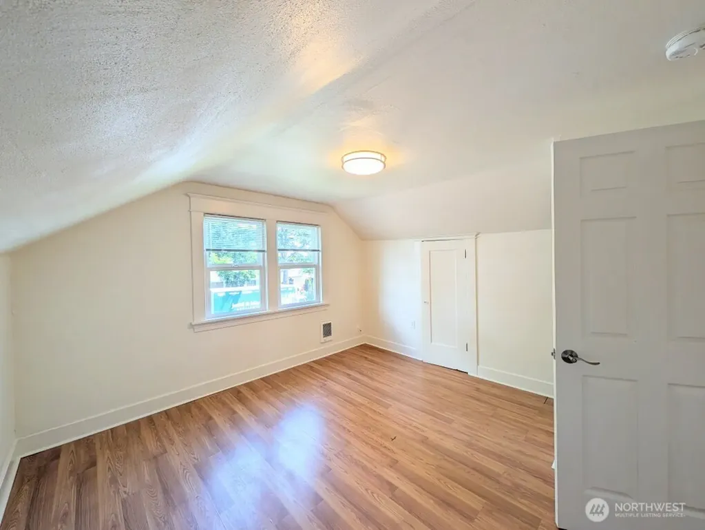 1022 Oakes Avenue Everett WA 98201