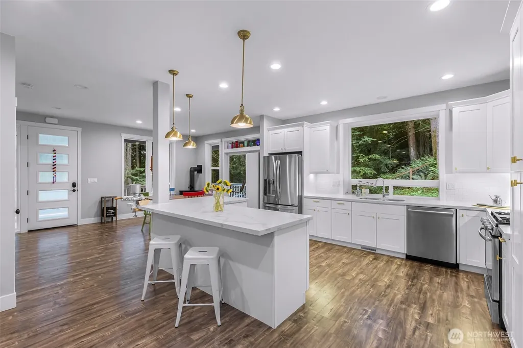 32 Hillside Place Bellingham WA 98229