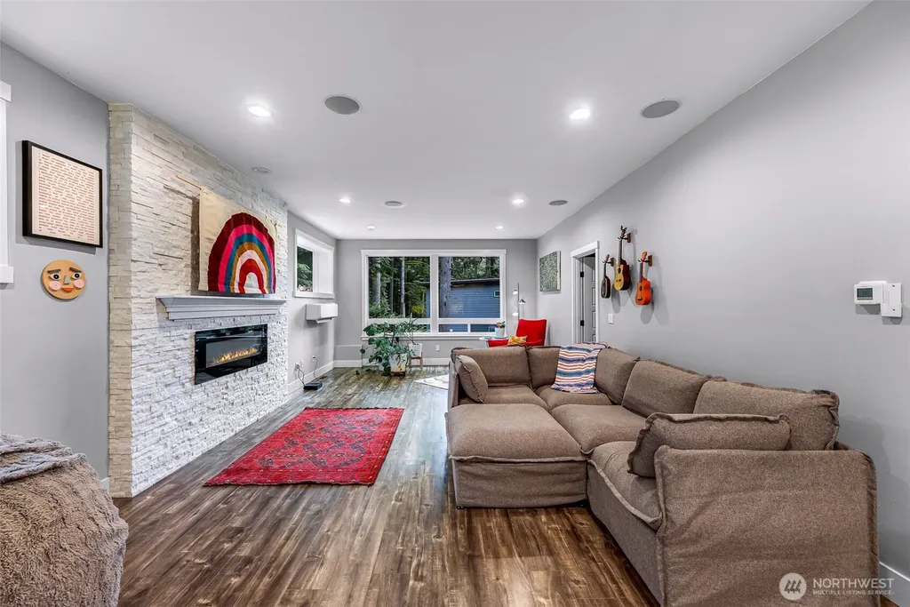 32 Hillside Place Bellingham WA 98229