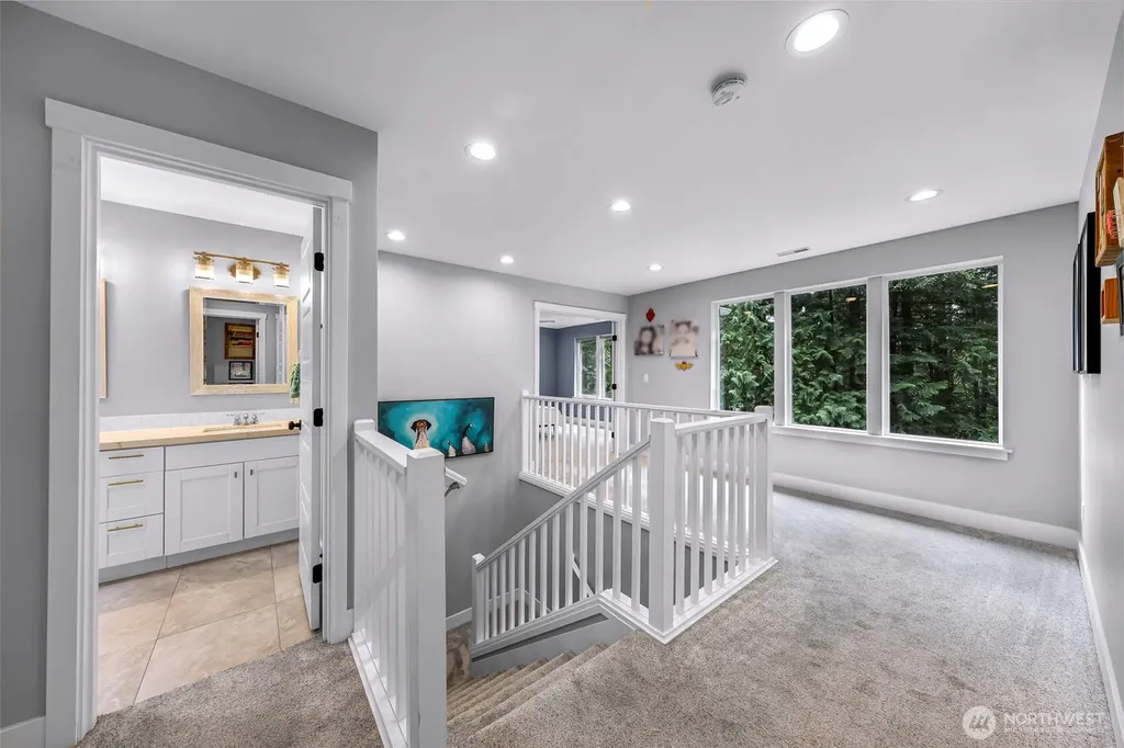 32 Hillside Place Bellingham WA 98229