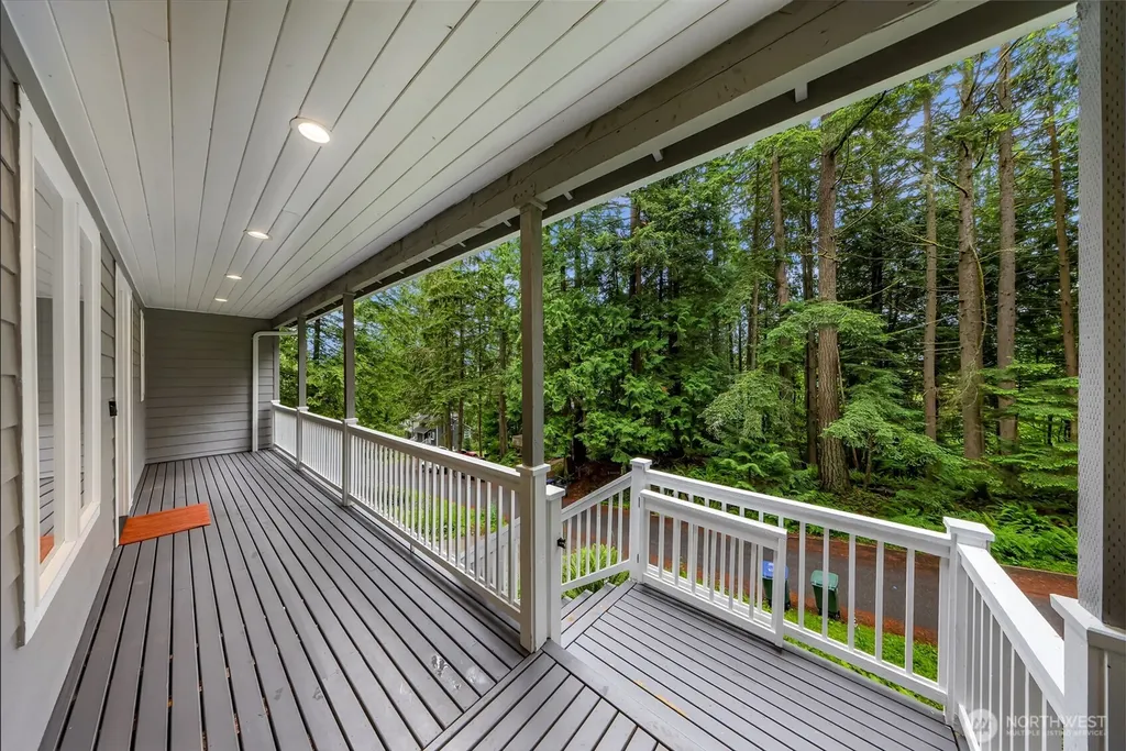 32 Hillside Place Bellingham WA 98229