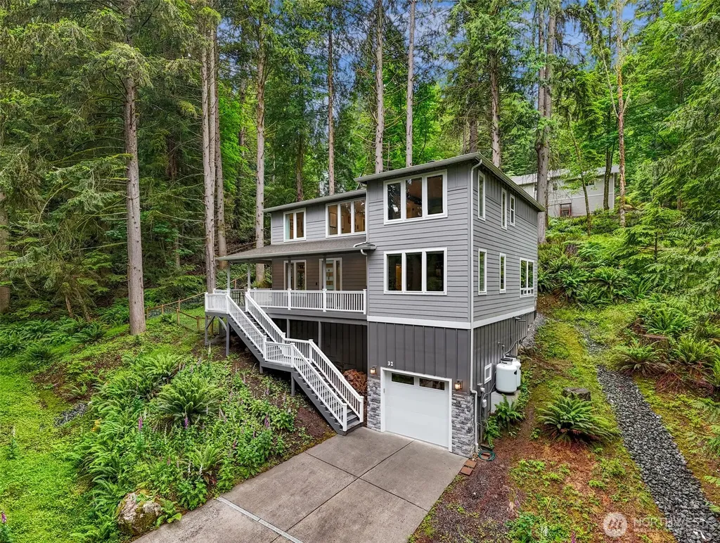 32 Hillside Place Bellingham WA 98229