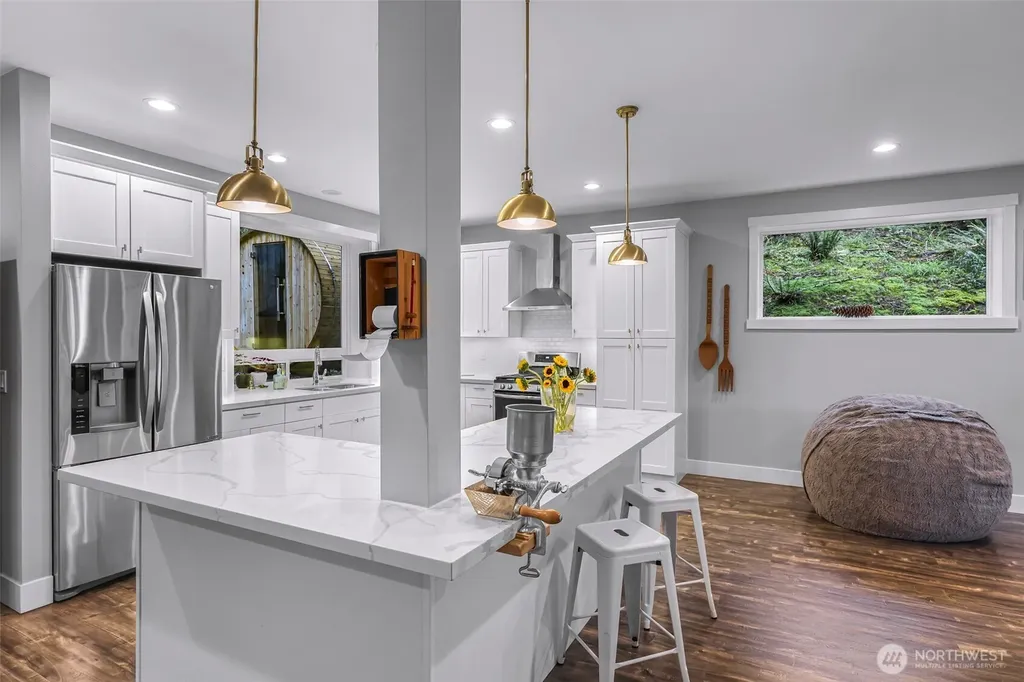 32 Hillside Place Bellingham WA 98229