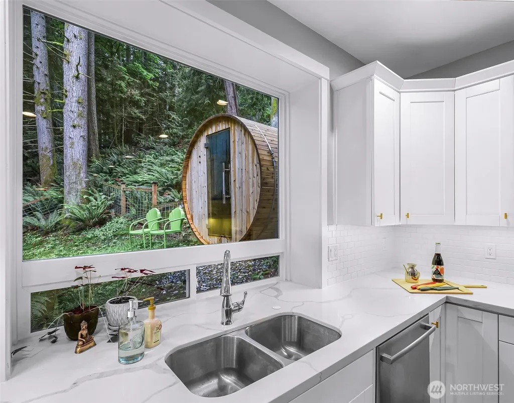 32 Hillside Place Bellingham WA 98229