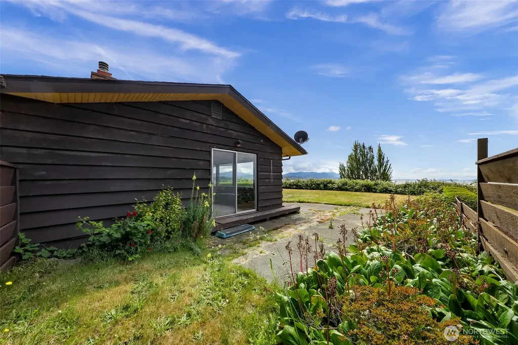 3923 Cliffside Drive Bellingham WA 98225