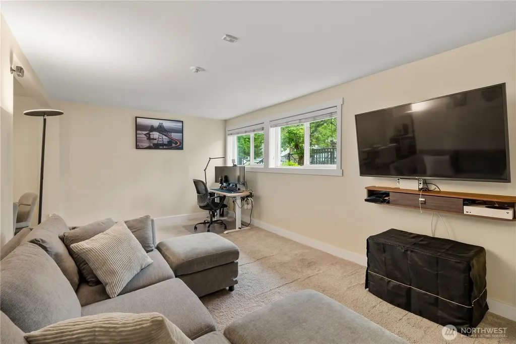 15827 NE Leary Way Redmond WA 98052