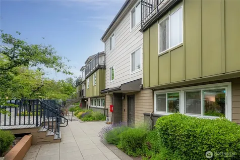 15827 NE Leary Way Redmond WA 98052