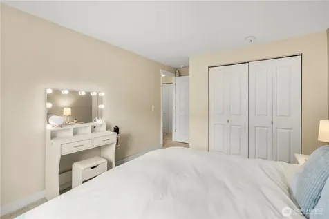 15827 NE Leary Way Redmond WA 98052