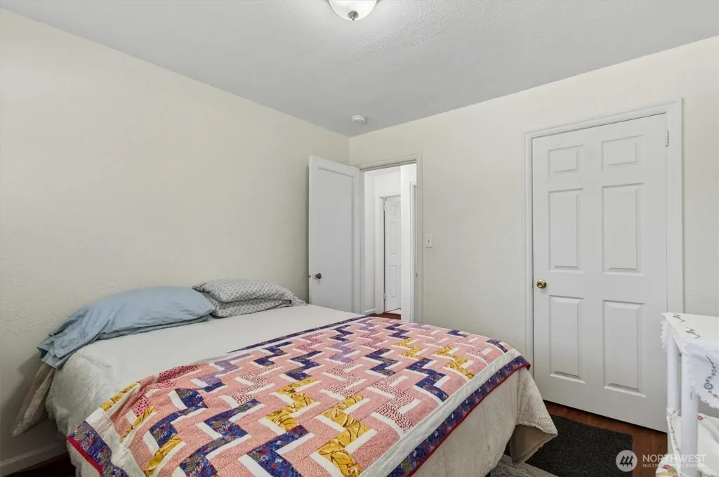 921 17th Avenue Longview WA 98632