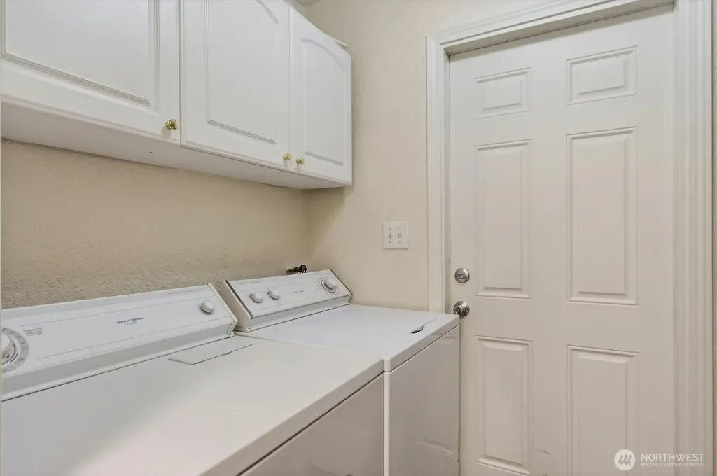 921 17th Avenue Longview WA 98632