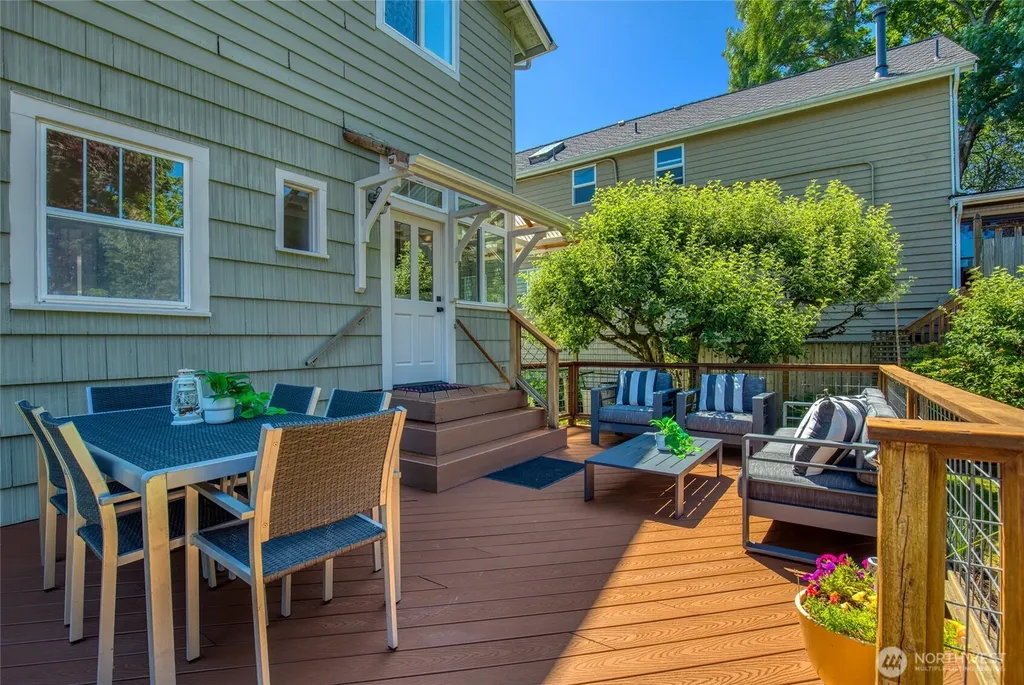 7347 19th Avenue NE Seattle WA 98115