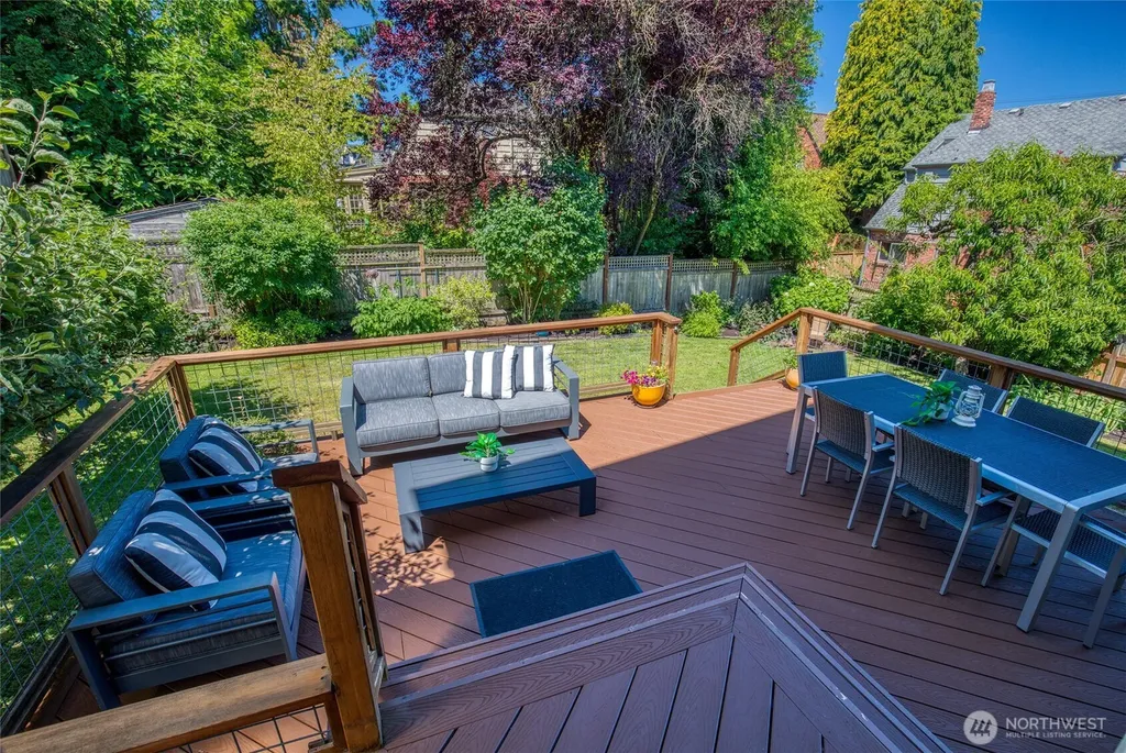 7347 19th Avenue NE Seattle WA 98115