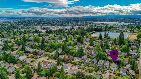 7347 19th Avenue NE Seattle WA 98115
