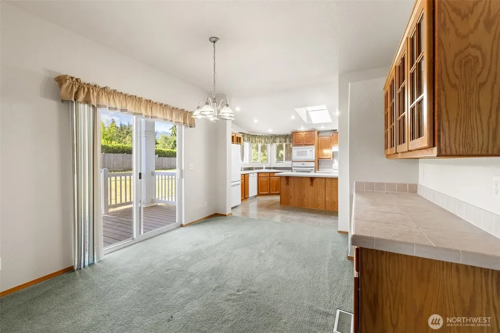 40 Marsden Road Port Angeles WA 98362