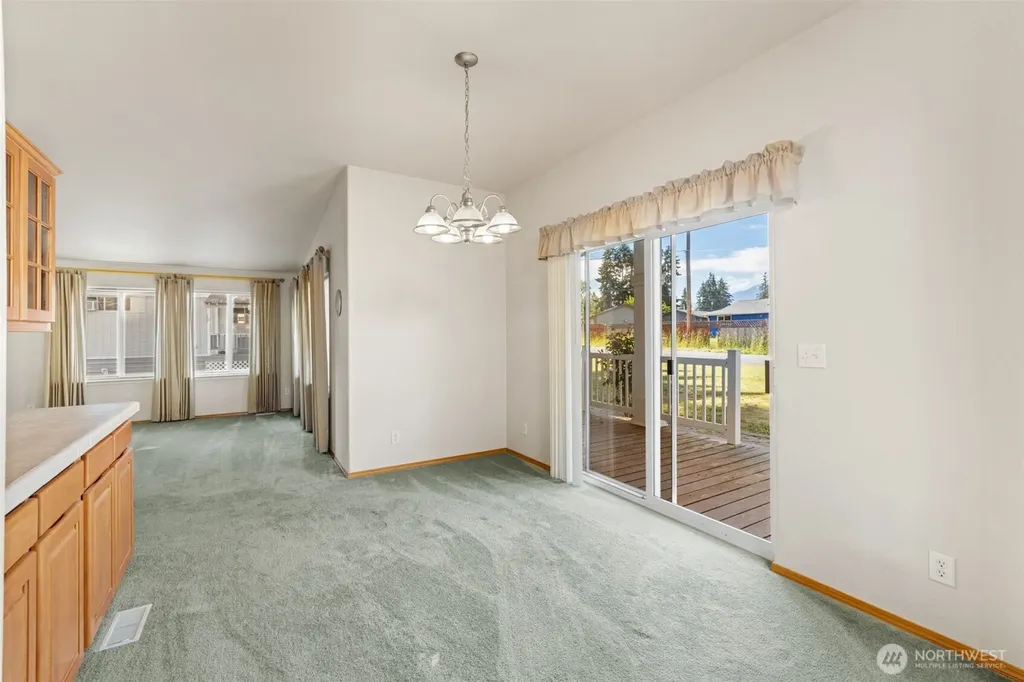 40 Marsden Road Port Angeles WA 98362