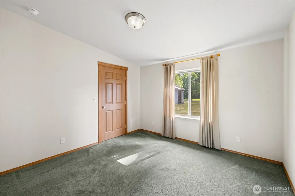 40 Marsden Road Port Angeles WA 98362