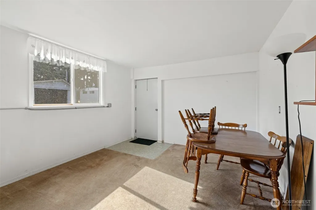 40 Marsden Road Port Angeles WA 98362