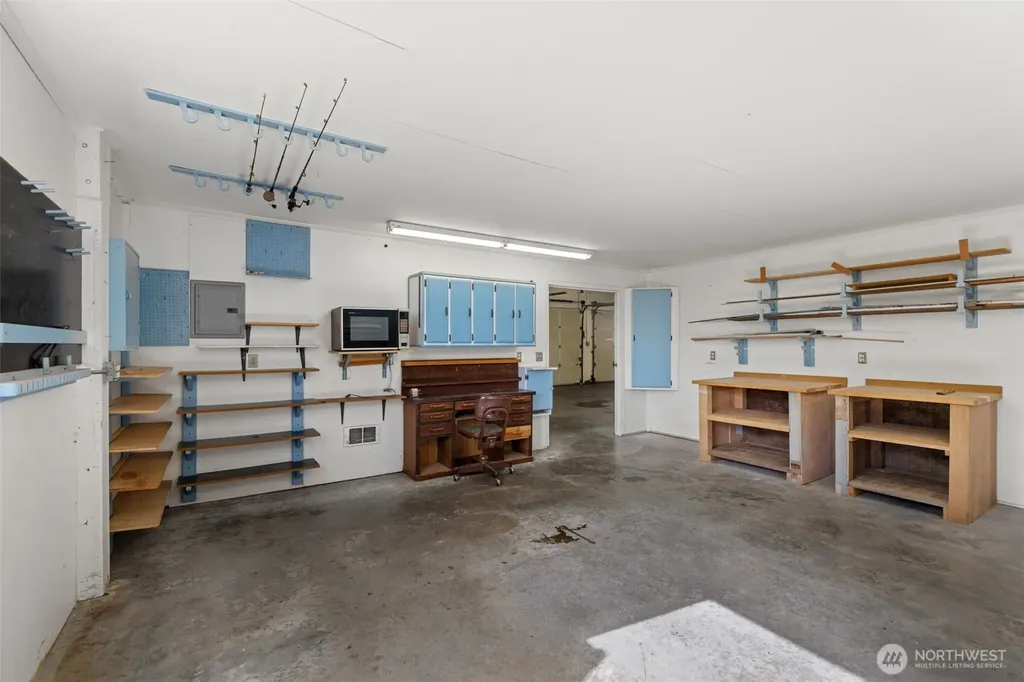 40 Marsden Road Port Angeles WA 98362