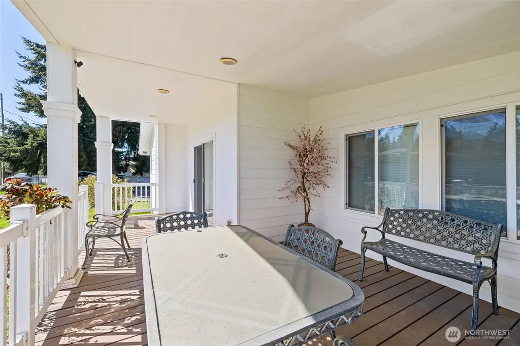 40 Marsden Road Port Angeles WA 98362