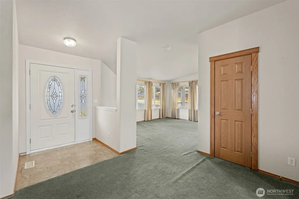 40 Marsden Road Port Angeles WA 98362