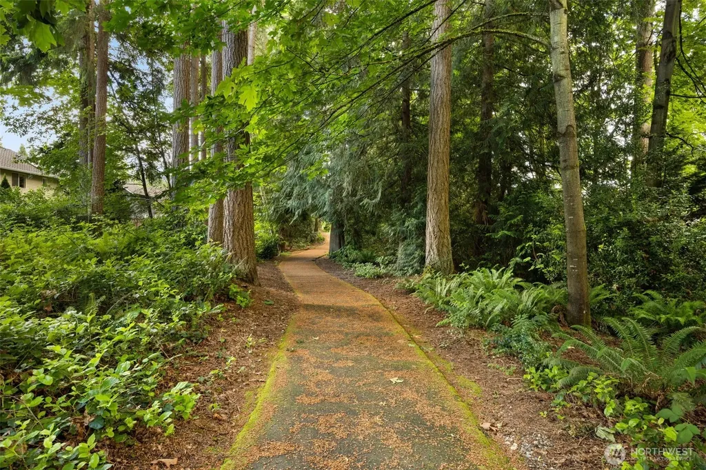 15811 Drive SE Mill Creek WA 98012