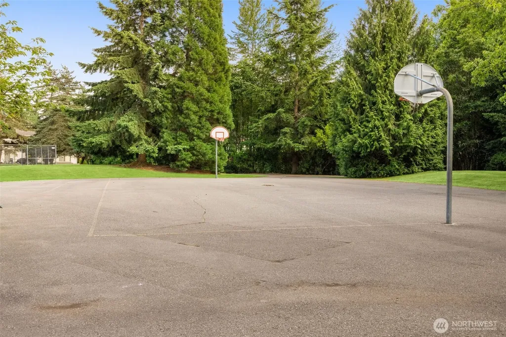 15811 Drive SE Mill Creek WA 98012