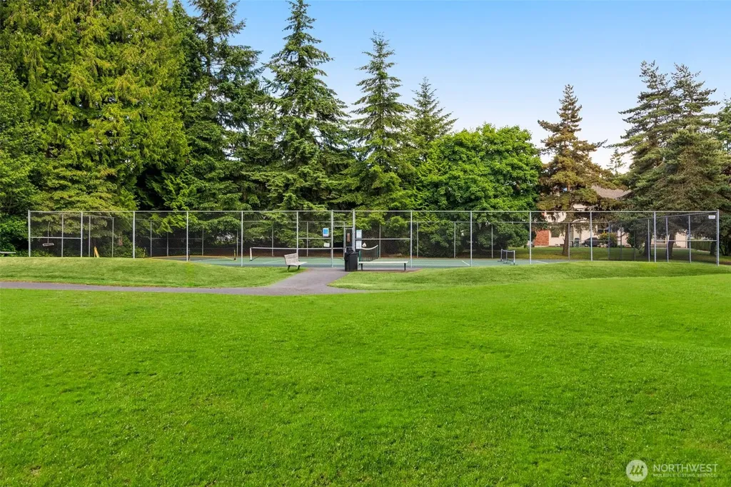 15811 Drive SE Mill Creek WA 98012
