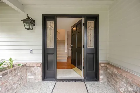 15811 Drive SE Mill Creek WA 98012