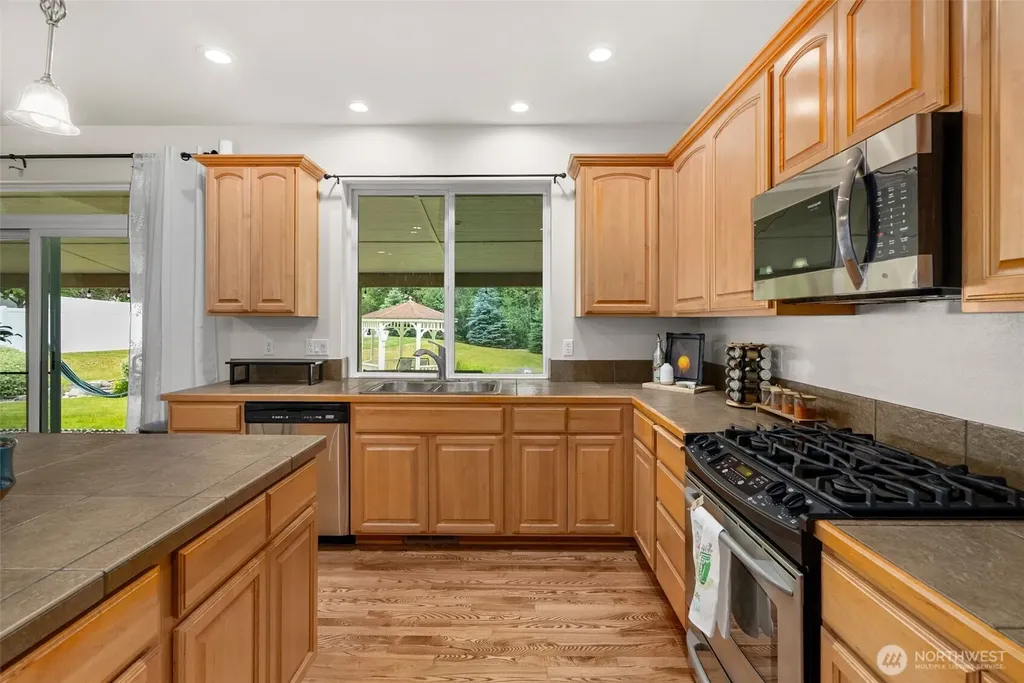 8010 Wenatchee Place NW Silverdale WA 98383