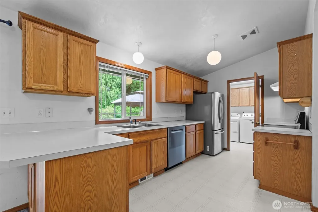 91 E Kathryn Court Shelton WA 98584