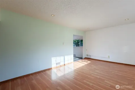 20411 56th Avenue W Lynnwood WA 98036