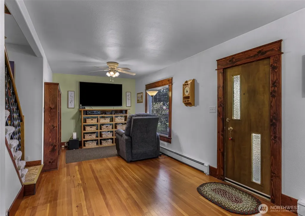 2715 Cedarwood Avenue Bellingham WA 98225