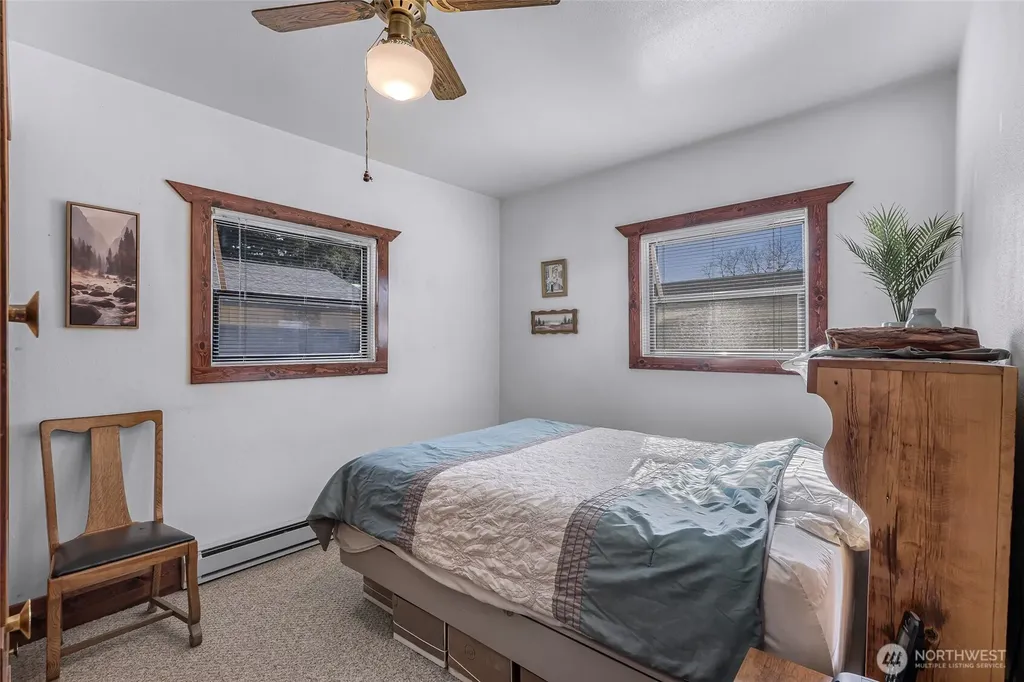 2715 Cedarwood Avenue Bellingham WA 98225