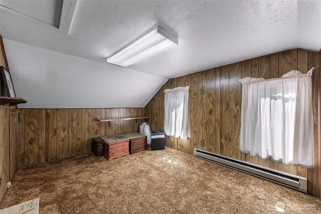 2715 Cedarwood Avenue Bellingham WA 98225