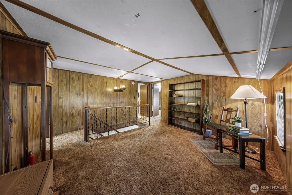 2715 Cedarwood Avenue Bellingham WA 98225