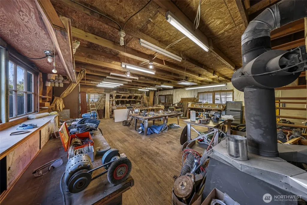 2715 Cedarwood Avenue Bellingham WA 98225