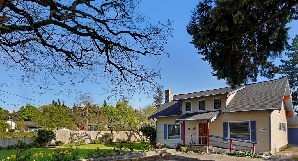 2715 Cedarwood Avenue Bellingham WA 98225