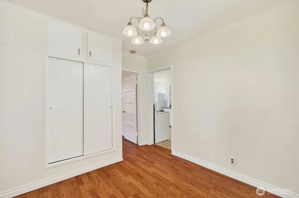 1035 16th Avenue Longview WA 98632