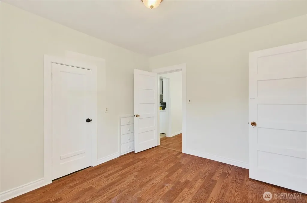 1035 16th Avenue Longview WA 98632