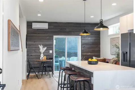 1556 S Pearl Street Seattle WA 98108