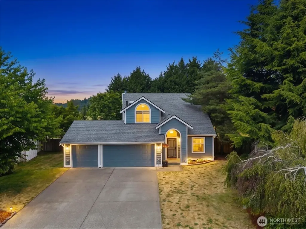 516 Corrin Avenue NW Orting WA 98360