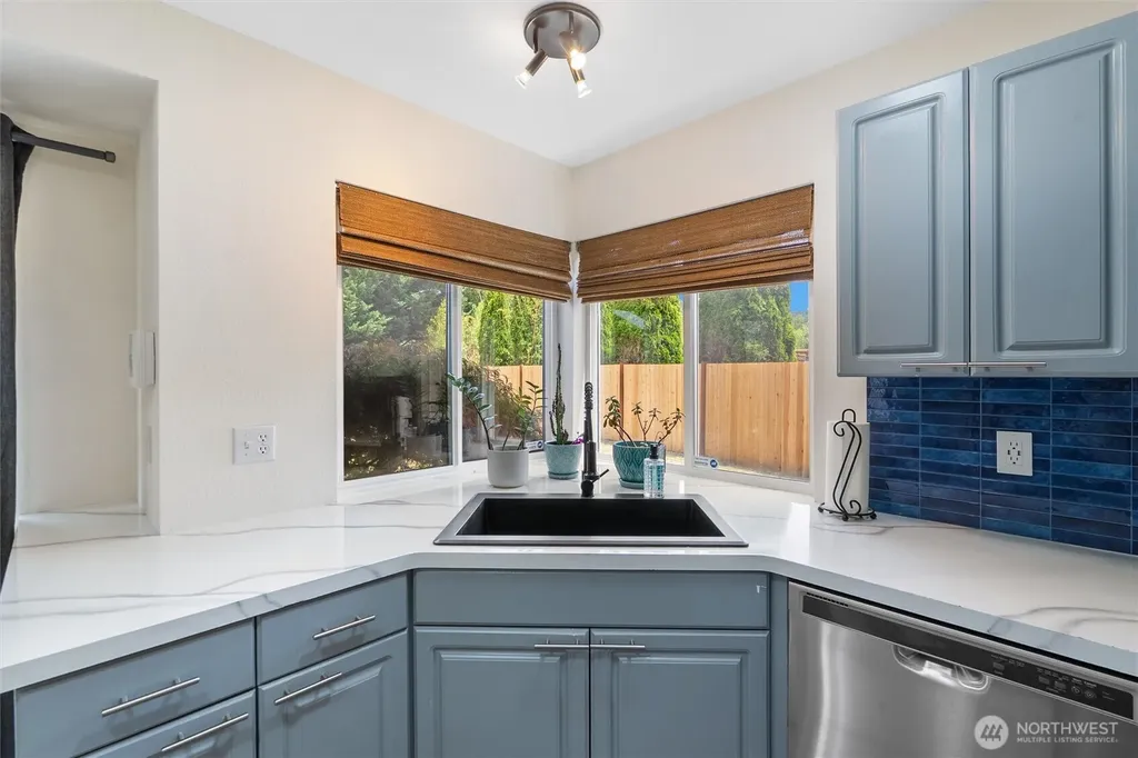 516 Corrin Avenue NW Orting WA 98360
