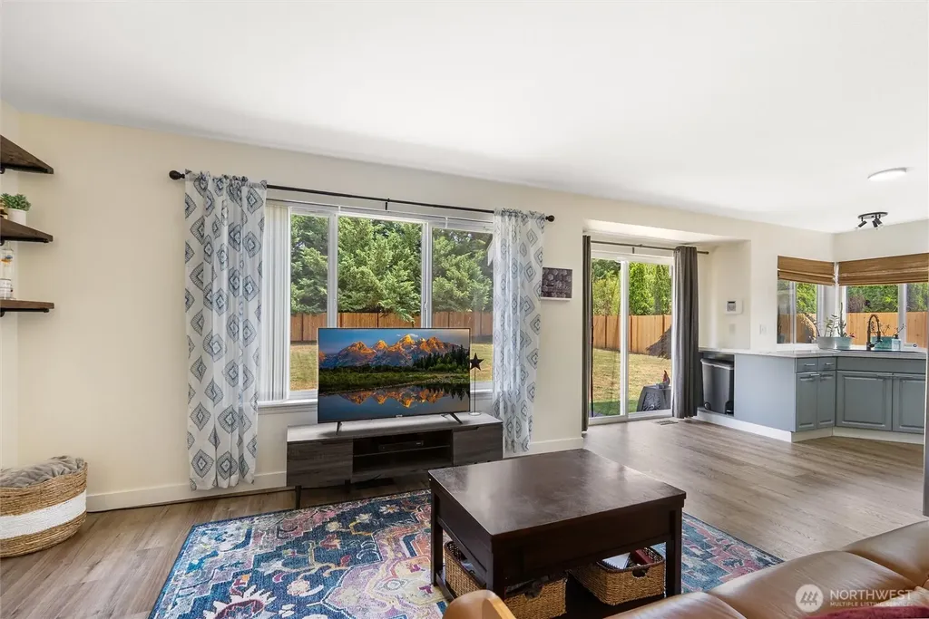 516 Corrin Avenue NW Orting WA 98360