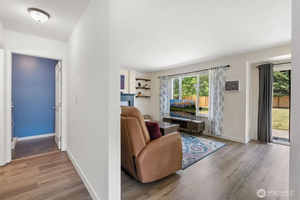 516 Corrin Avenue NW Orting WA 98360