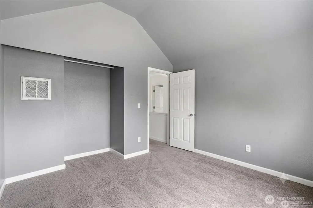 516 Corrin Avenue NW Orting WA 98360