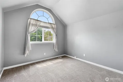 516 Corrin Avenue NW Orting WA 98360