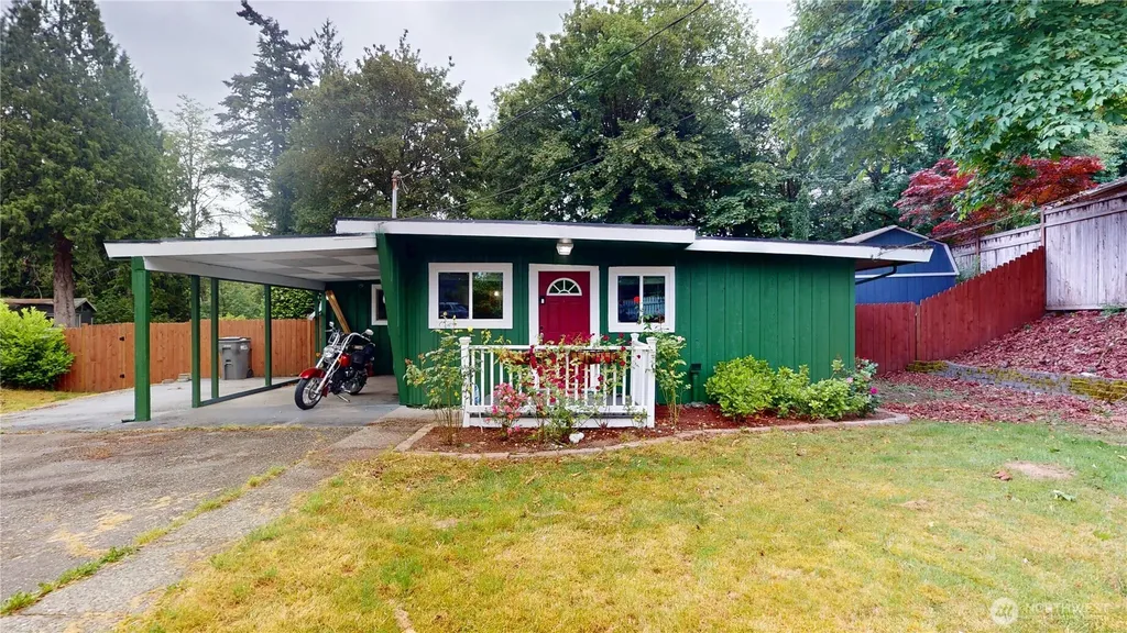 1461 Bill Avenue Port Orchard WA 98366