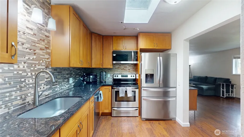 1461 Bill Avenue Port Orchard WA 98366