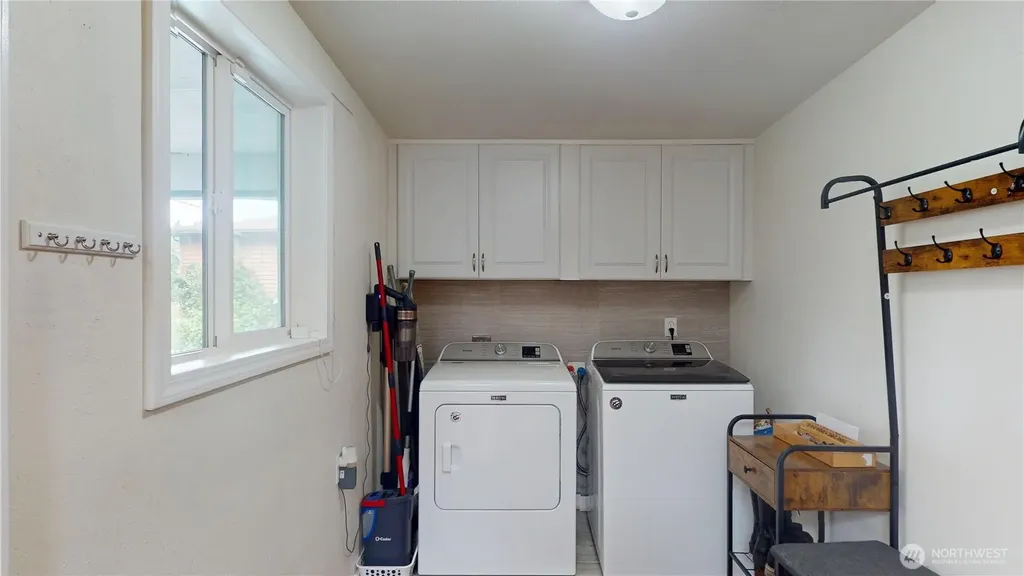 1461 Bill Avenue Port Orchard WA 98366